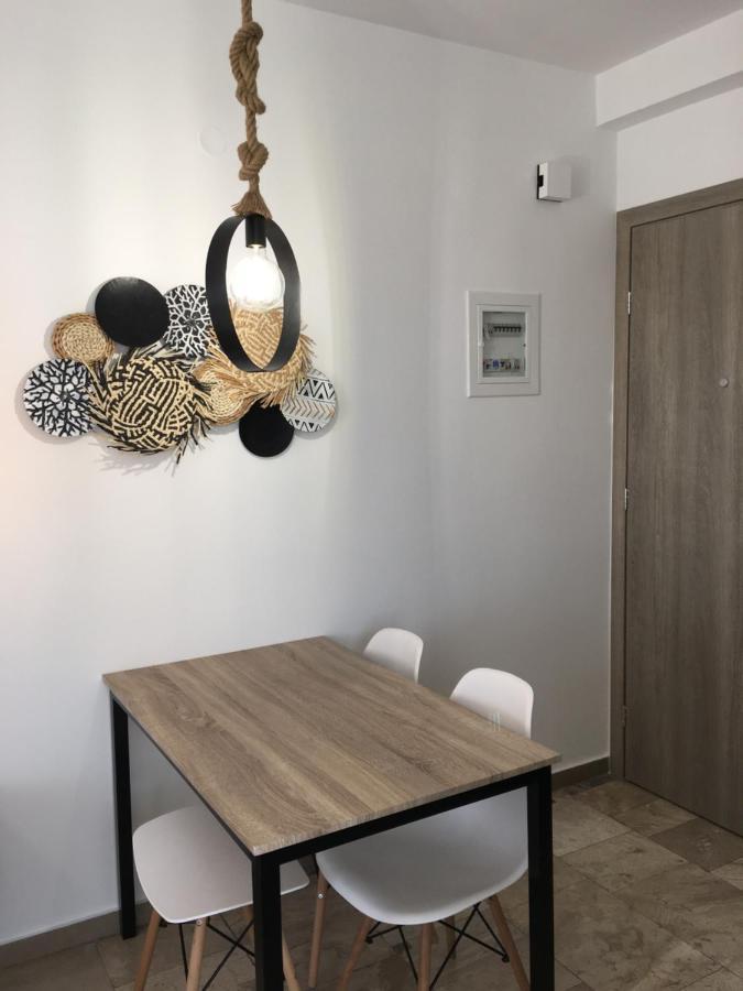 Anastasia Luxury Suites 2 托隆 外观 照片
