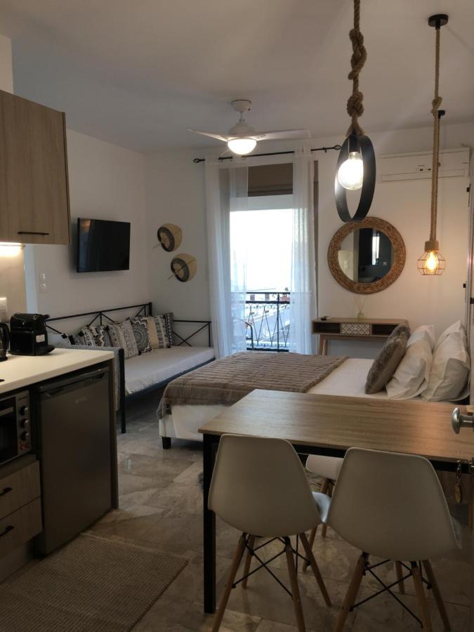 Anastasia Luxury Suites 2 托隆 外观 照片
